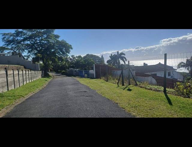 LAND FOR SALE IN UMTENTWENI